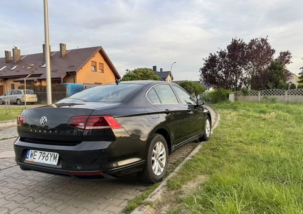 Volkswagen Passat cena 79700 przebieg: 133000, rok produkcji 2020 z Tarnogród małe 781